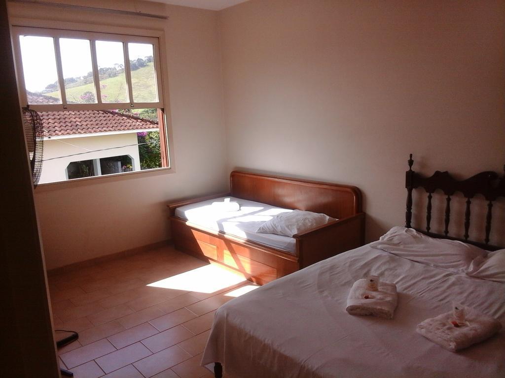 Hotel Lindoia Rural Ruang foto
